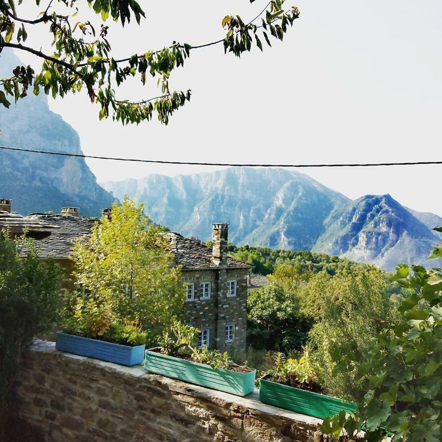 Morfeas Guesthouse Papingo Exterior foto